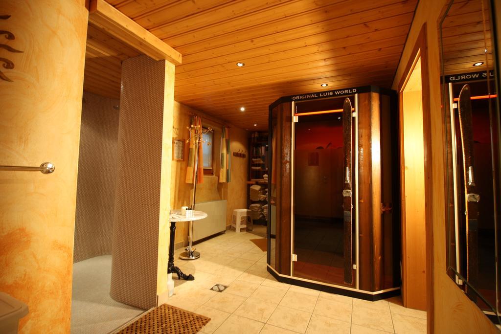 Aparthotel Vronis Waldhaus Adults Only Mayrhofen Exterior foto